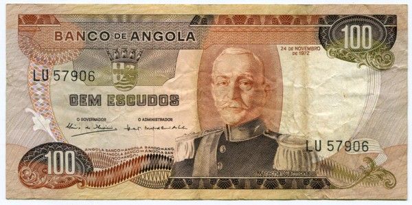 Банкнота Ангола 100 эскудо 1972 год.