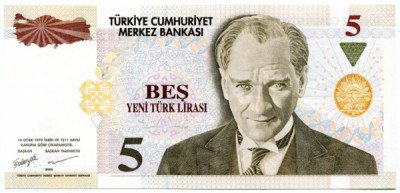 Банкнота Турция 5 лир 2005 год.