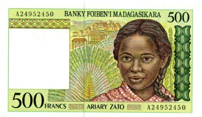 Банкнота Мадагаскар 500 франков 1994 год.