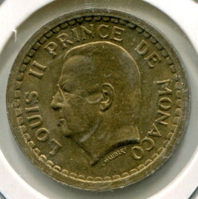 Монета Монако 1 франк 1945 год.