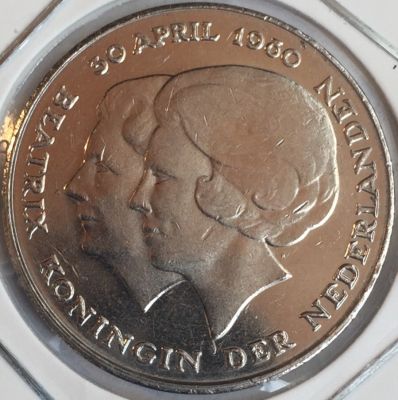 Монета Нидерланды 2 1/2 гульдена 1980 год 